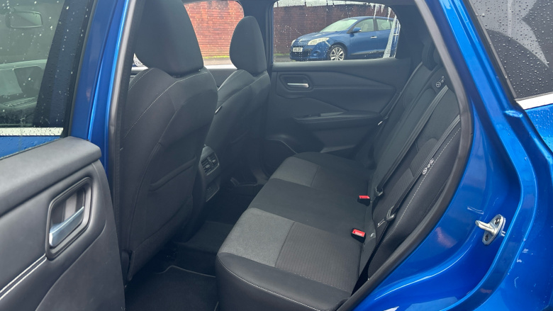 Nissan Qashqai 1.3 DiG-T MH 158 Premiere Edition 5dr Xtronic Petrol Hatchback